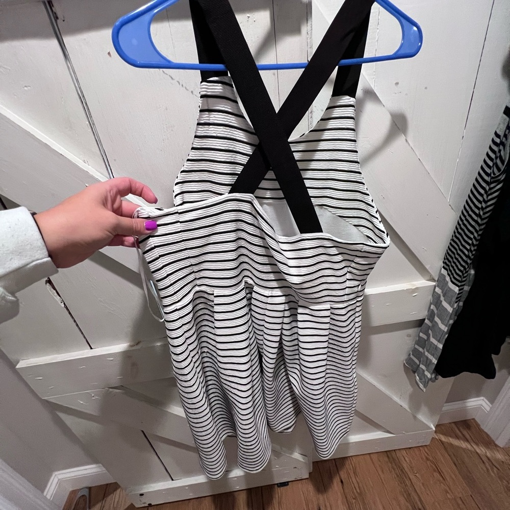 Sleeveless dress